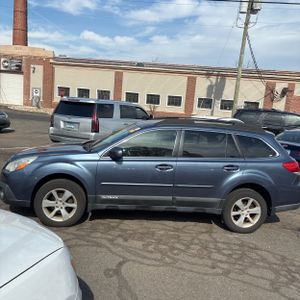 SUBARU OUTBACK PREMIUM - 3