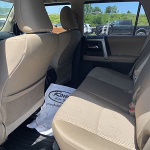 2014 Toyota 4RUNNER SR5 thumbnail 34