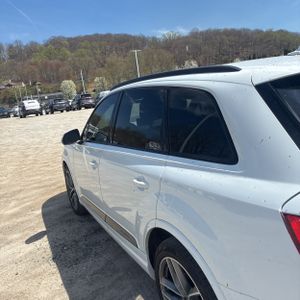 AUDI Q7 3.0T PREMIUM - 6