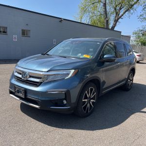 HONDA PILOT TOURING W/REAR CAPTAIN'S CHAIRS - 1