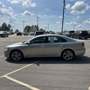VOLKSWAGEN PASSAT 2.0L TDI SEL PREMIUM - 3