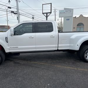 FORD F-350 SUPER DUTY PLATINUM - 4