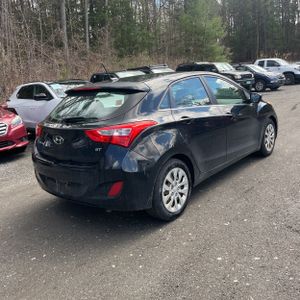 HYUNDAI ELANTRA GT BASE - 8