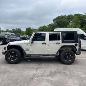 JEEP WRANGLER UNLIMITED X - 3