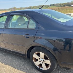 FORD FUSION V6 SE - 6