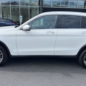 MERCEDES-BENZ GLC - 4