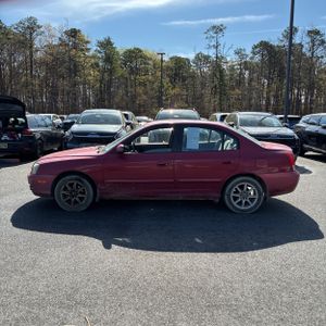 HYUNDAI ELANTRA GLS - 3