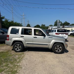 صورة 10 لـ 2008 JEEP LIBERTY SPORT