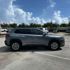 2022 Toyota COROLLA CROSS LE 照片 10