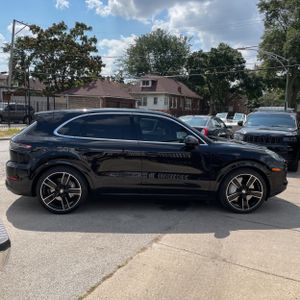 صورة 10 لـ 2020 Porsche CAYENNE TURBO
