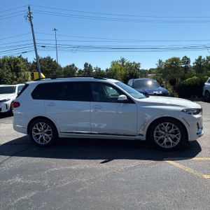 2022 BMW X7 XDRIVE40I — фото 10