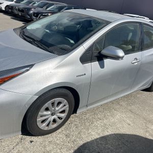 صورة 2 لـ 2022 Toyota PRIUS LE