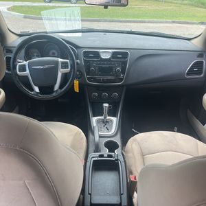 2012 Chrysler 200 TOURING — миниатюра 36