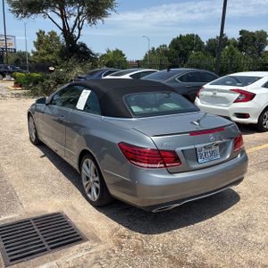 صورة 4 لـ 2015 Mercedes-BENZ E-CLASS