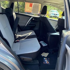 صورة 31 لـ 2016 Toyota RAV4 XLE