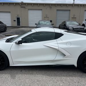 CHEVROLET CORVETTE STINGRAY - 4
