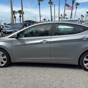 2012 Hyundai ELANTRA LIMITED 照片 4