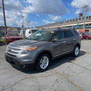 FORD EXPLORER XLT - 1