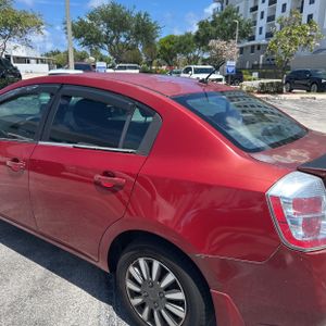 NISSAN SENTRA 2.0 - 6