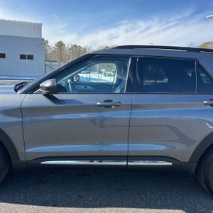 FORD EXPLORER ACTIVE - 4