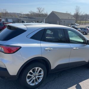 FORD ESCAPE SE - 9