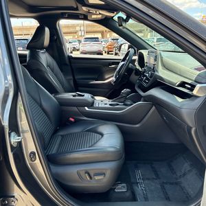 2021 Toyota HIGHLANDER XSE 照片 33