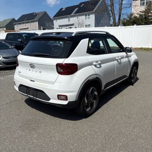 HYUNDAI VENUE LIMITED - 8