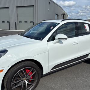 2022 Porsche MACAN S 照片 2