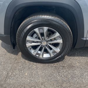 2025 Chevrolet EQUINOX LT — миниатюра 17