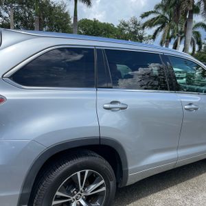 صورة 9 لـ 2016 Toyota HIGHLANDER XLE