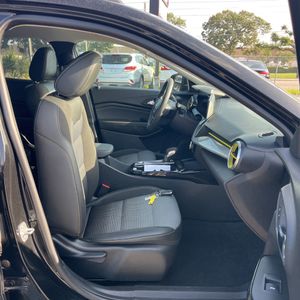 2025 Chevrolet TRAX LT thumbnail 33