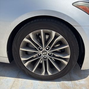 2015 Hyundai GENESIS 3.8L — миниатюра 20