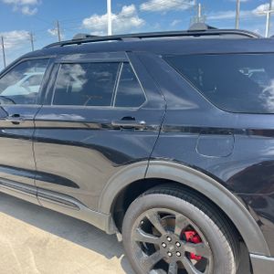 FORD EXPLORER ST - 6