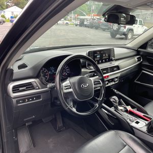 صورة 37 لـ 2020 KIA TELLURIDE S
