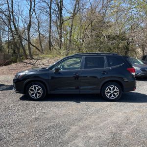 SUBARU FORESTER PREMIUM - 3