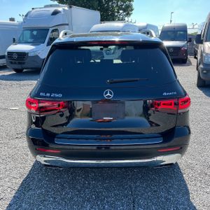 صورة 7 لـ 2021 Mercedes-BENZ GLB