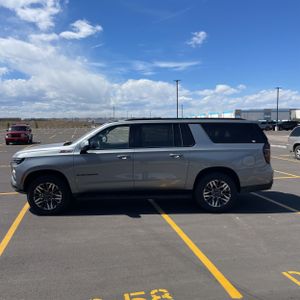 CHEVROLET SUBURBAN Z71 - 3