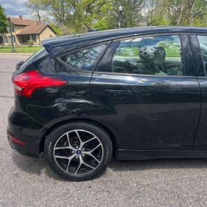 FORD FOCUS SE - 9