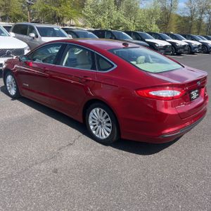 FORD FUSION HYBRID SE - 5