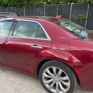 CHRYSLER 300 LIMITED - 6