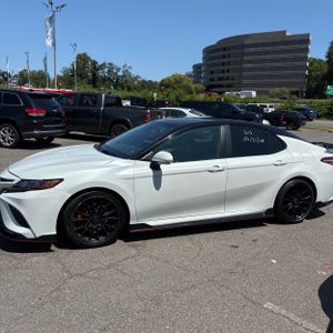 صورة 3 لـ 2021 Toyota CAMRY TRD