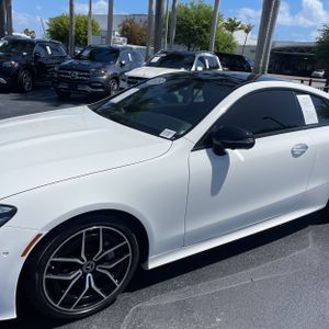 MERCEDES-BENZ E-CLASS - 2