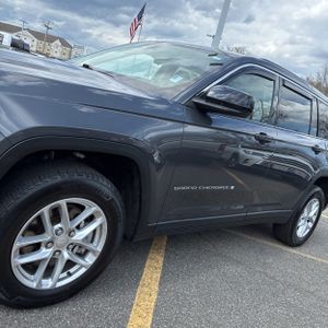 JEEP GRAND CHEROKEE L LAREDO - 2