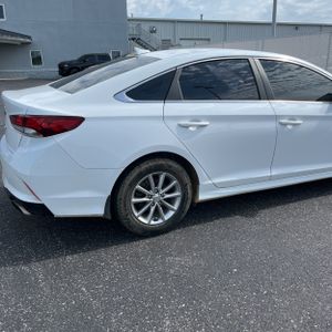 HYUNDAI SONATA SE - 9