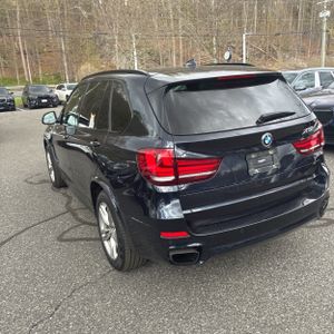 BMW X5 XDRIVE50I - 5