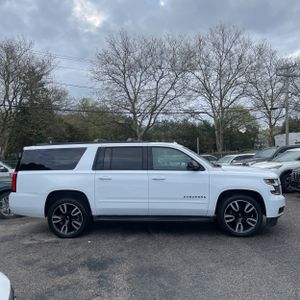 CHEVROLET SUBURBAN PREMIER - 10