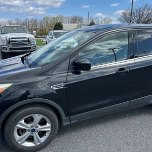 FORD ESCAPE SE - 2
