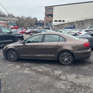 VOLKSWAGEN JETTA SEL PZEV - 3