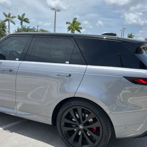 صورة 6 لـ 2025 LAND Rover RANGE ROVER SPORT P400 DYNAMIC SE