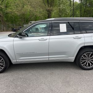 JEEP GRAND CHEROKEE L SUMMIT RESERVE - 4